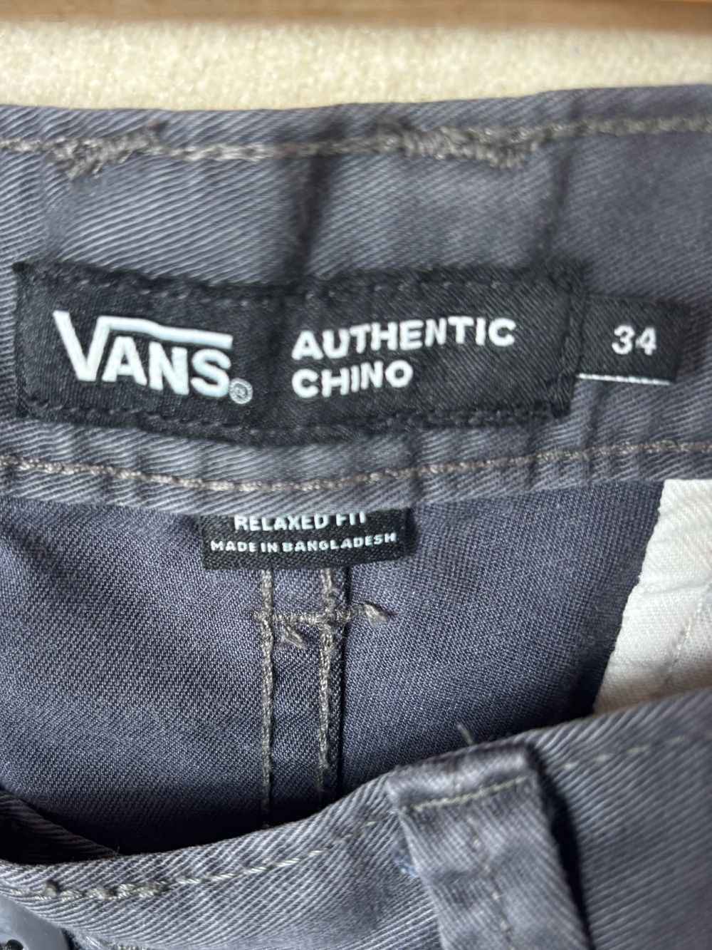Vans Authentic Chino Shorts Men’s Size 34 Gray Relaxed Fit Stretch Casual Skate - Picture 9 of 11